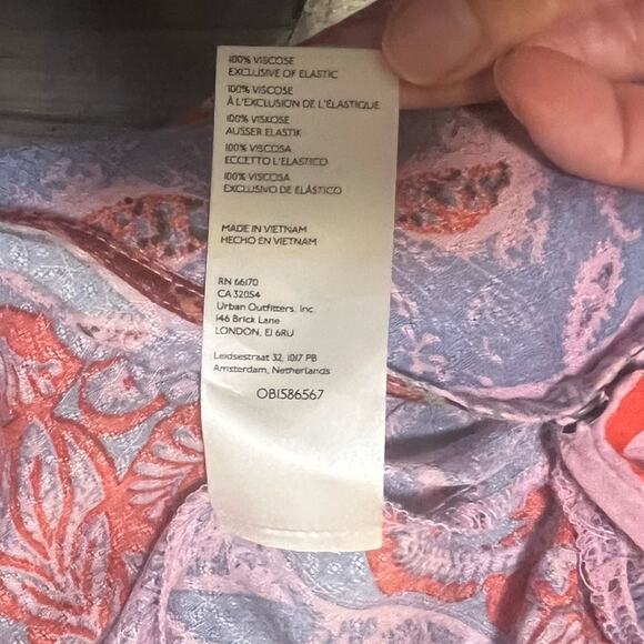 Free People Women's Tied to You Top Rare Color Combo Viscose Top sz. S - Picture 6 of 6